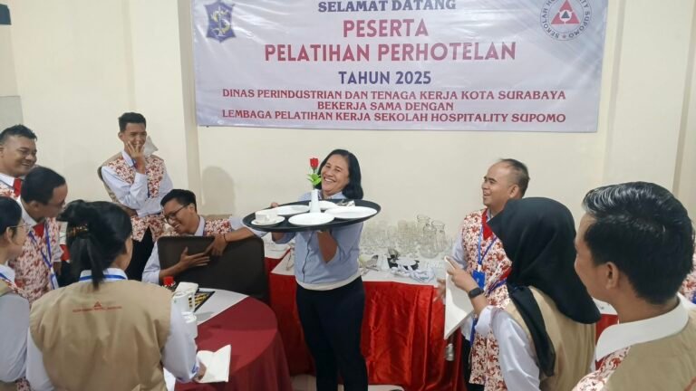 Ira Setya Anggreheni Latih Peserta Bawa Large Tray: Mendebarkan tapi Seru